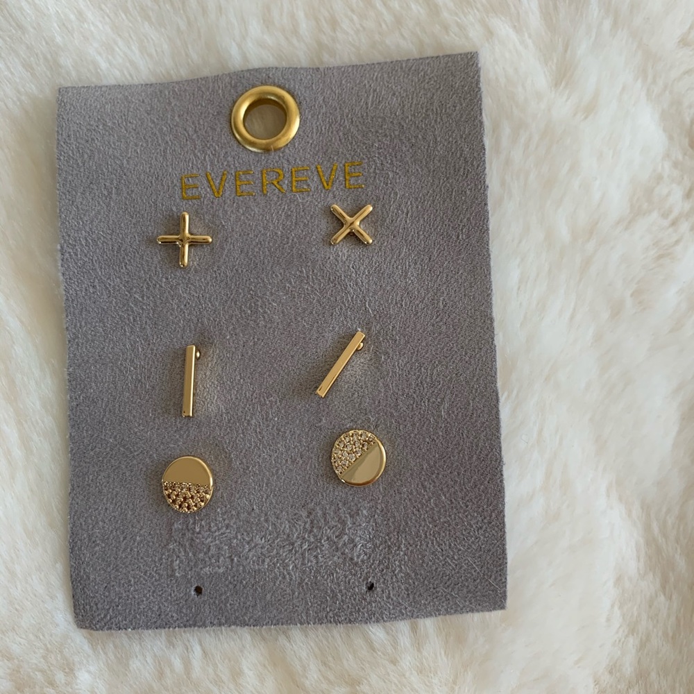 Never been worn Set of 3 studs from evereve